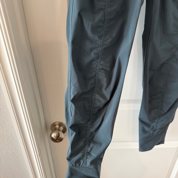 Athleta Attitude Jogger Pant Ruched Detail Size 2 Blue Green - Picture 6 of 10